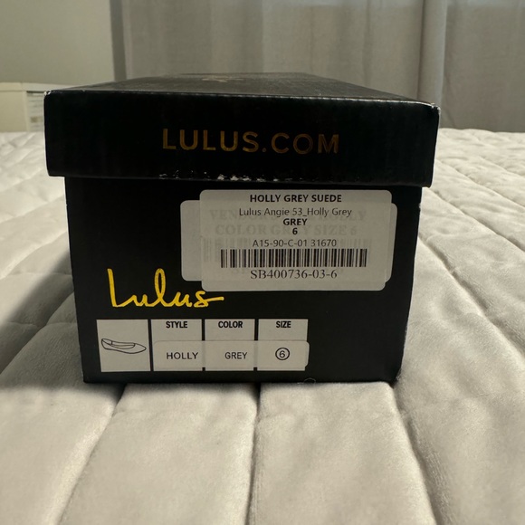 *BRAND NEW* Lulus Suede Flats - Picture 4 of 5